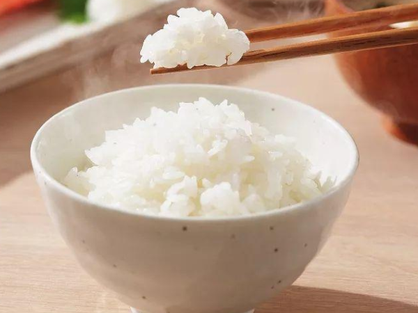 为什么医生建议孕妇少吃米饭？