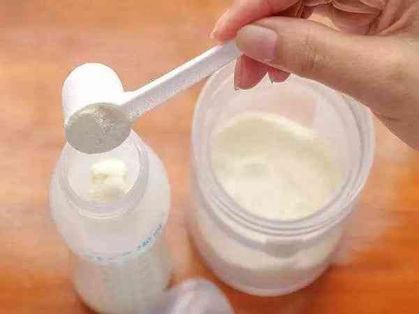 奶粉喂养宝宝奶量参照表是什么？