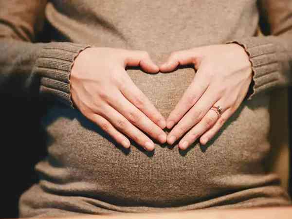 孕晚期偏小4周有危险吗？
