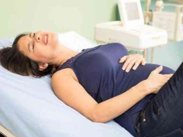 为什么怀孕五六个月容易破水？