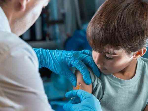 异地接种新冠疫苗需要什么手续？