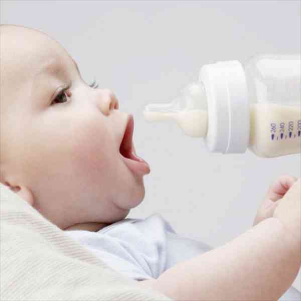 0到12个月宝宝吃奶量对照表
