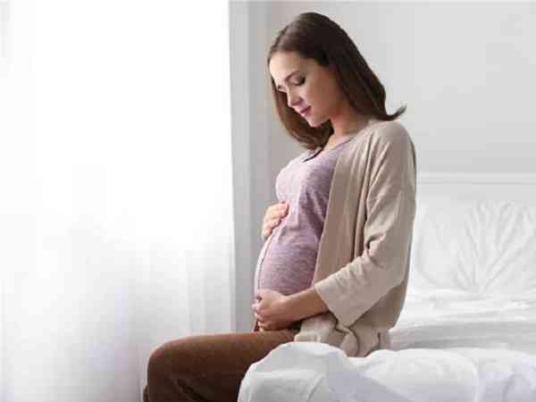 高龄孕妇怀孕为什么容易出现胎停育？