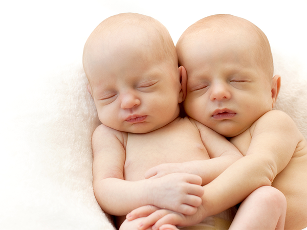 二代试管怀双胞胎的机率很小