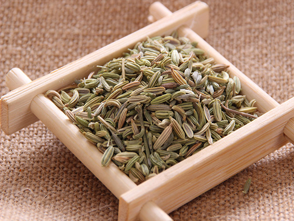 预防感冒等,除此之外还可以于以下食材搭配:小茴香搭配八角味道更好1