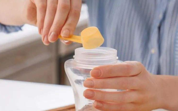 腹泻奶粉转奶方法