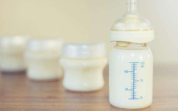 美素奶粉接近母乳