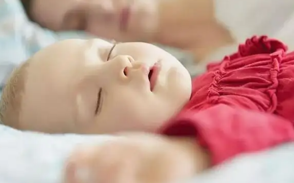 宝宝落枕没有1分钟治愈的偏方