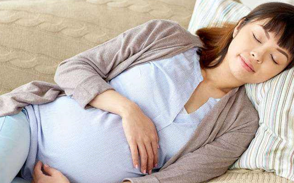 孕妇梦到自己抱着胎儿喂奶是胎梦