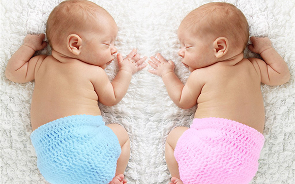 想生双胞胎女儿孕期可以吃促排药
