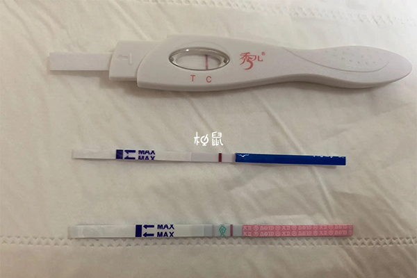 早孕试纸是常用验孕工具