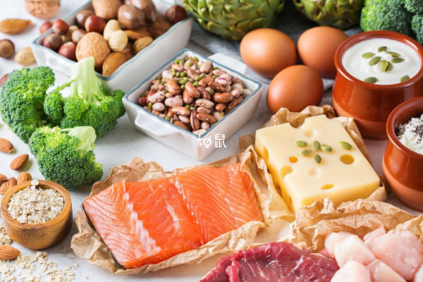 吃含有蛋白质的食物能缓解孕吐