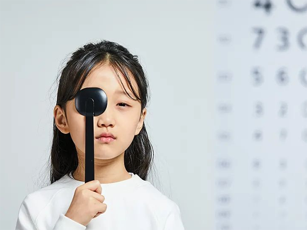 用叶黄素眼贴真的能改善视力吗？