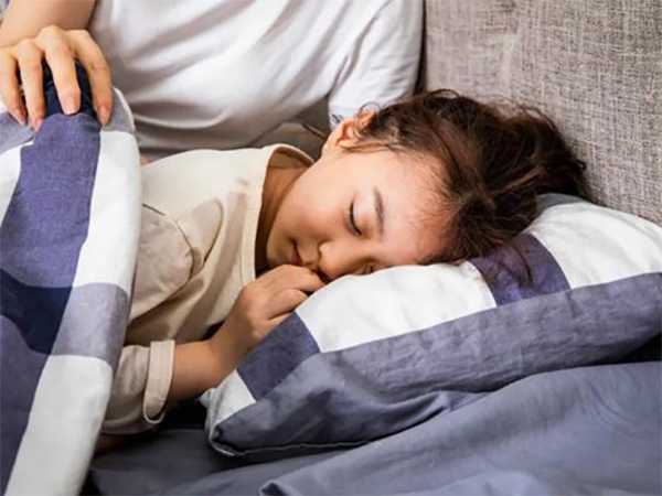 10岁不分床睡可能有哪些危害？
