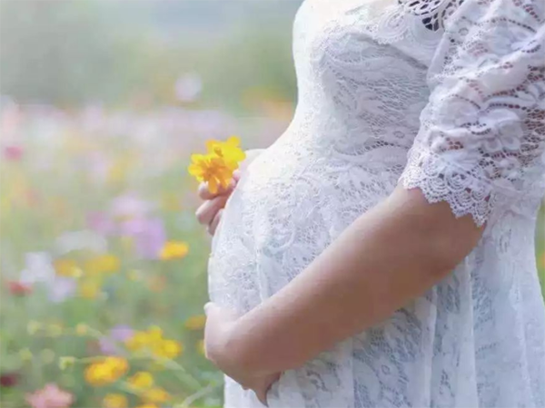 怀孕多出现一个孕囊会是龙凤胎吗？