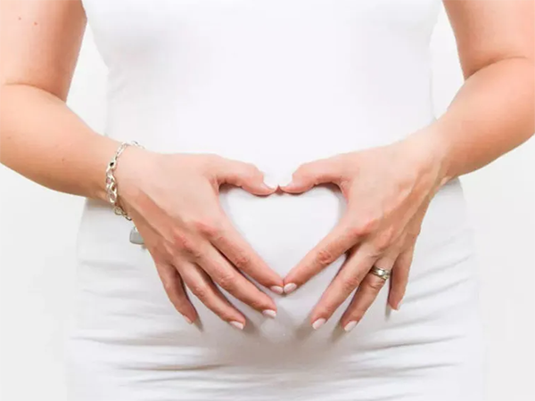 试管婴儿鲜胚胎几天有反应？