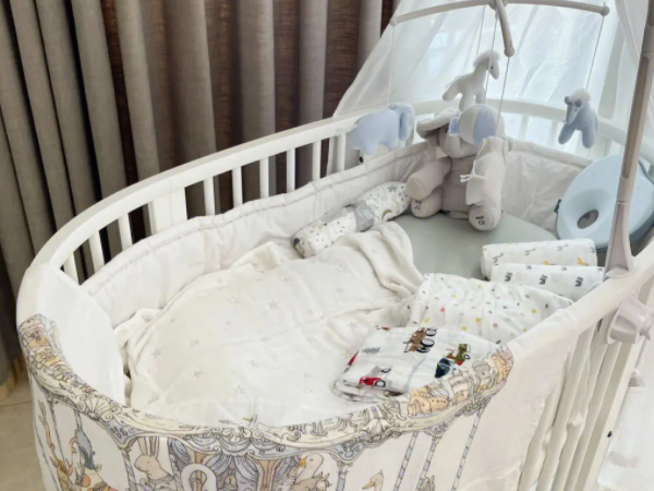 45天的宝宝趴着睡五个小时有问题吗？
