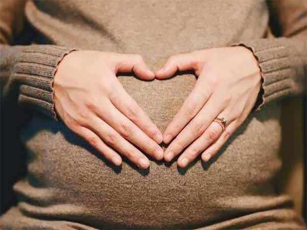 孕妇肚子上有条中线能看出胎儿性别吗？