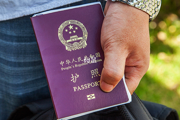 办理柬埔寨签证需要准备护照