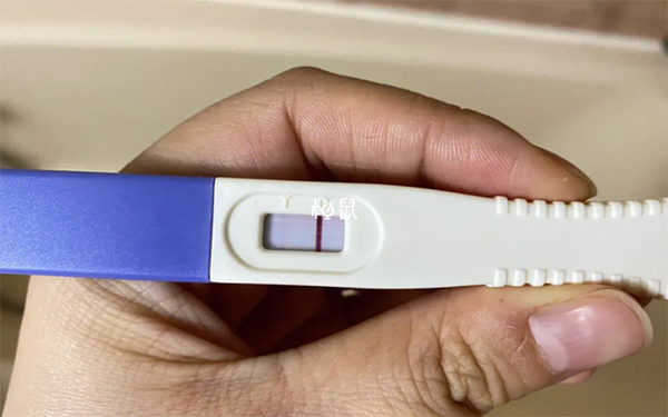 验孕棒是测是否怀孕的工具