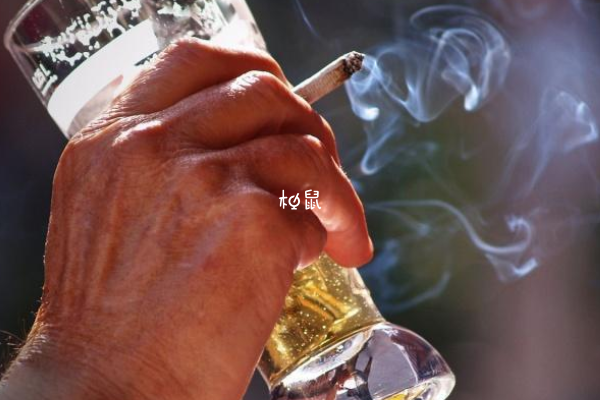 戒烟戒酒可以预防直肠癌