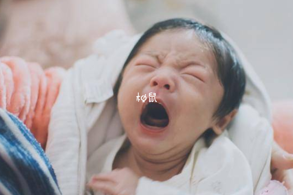 婴儿哭闹也有原因