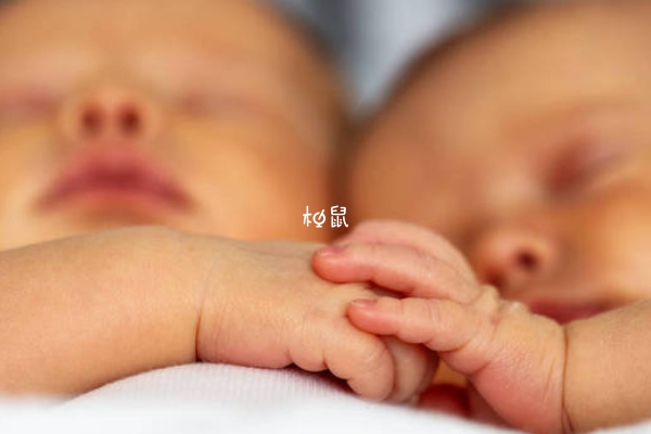 单卵双胎容易引发妊娠并发症