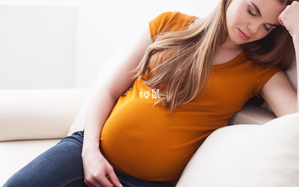 孕八周hcg不升反降可能是胎停所导致的