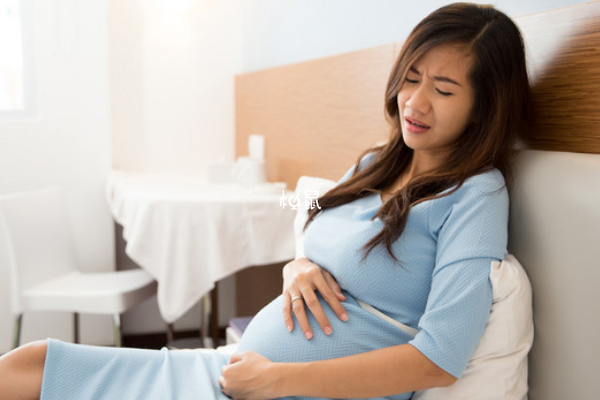 胎儿宫内缺氧可能是期待缠绕导致的
