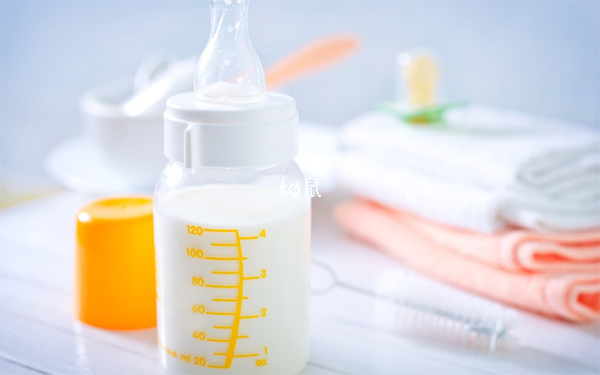 宝宝缺钙可导致反复吃奶才能入睡