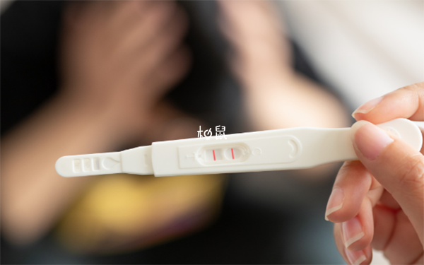 验孕棒是用来检测尿液中的hCG水平