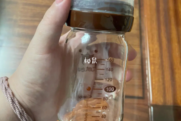 日本康贝奶瓶安装方法比较简单