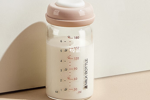 小白熊奶瓶安装方法是比较简单的