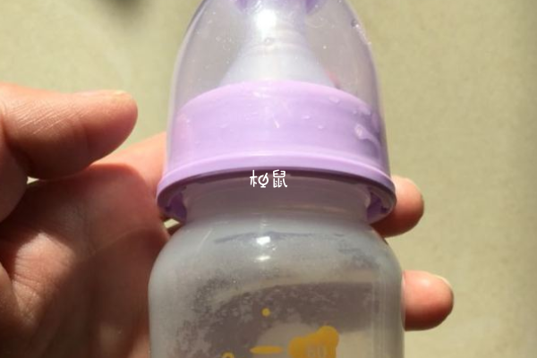 喜多奶瓶属于中端品质的奶瓶