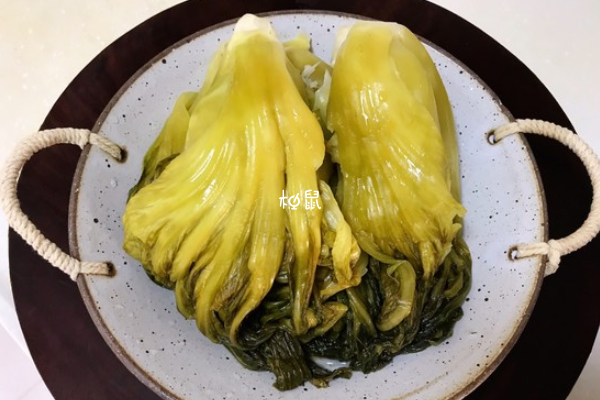 胚胎移植后可以吃酸菜