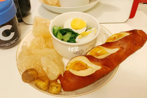 高龄试管卵泡少要保持饮食均衡