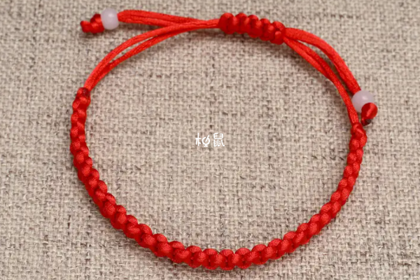 龙宝宝十二岁可以戴红绳